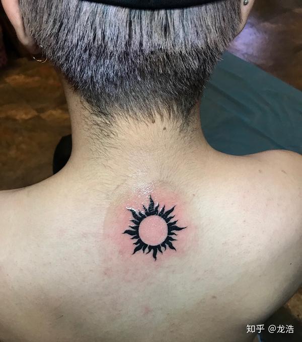 你的第一个纹身是什么图案?