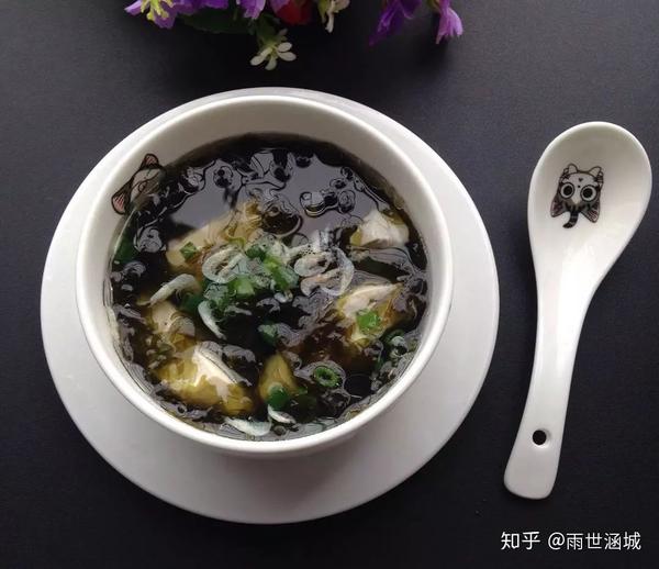 紫菜冬瓜汤 清火降脂 冬瓜性寒,能养胃性津,清降胃火,使人食量减少