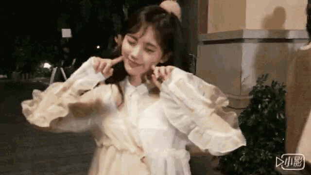 女生疯狂追女明星属于什么心理啊?