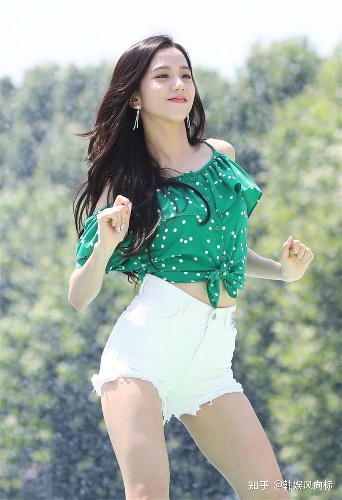 blackpink写真金智秀,金智秀高清头像 blackpinkjisoo被选为樱花般美丽的女性偶像得票占336
