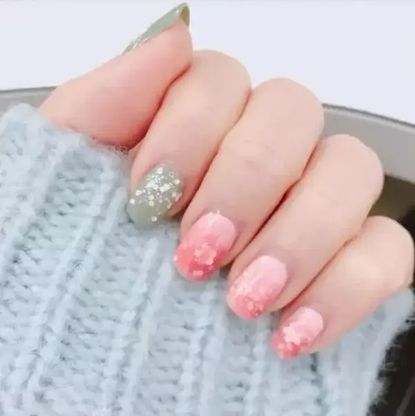 樱花美甲