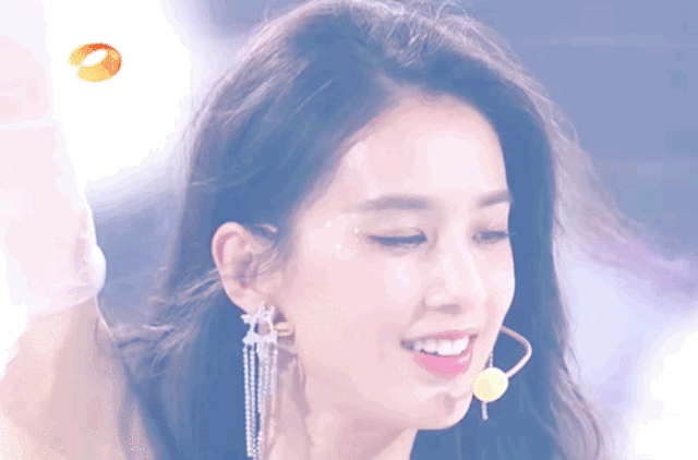 为什么明星的牙都整齐好看,《乘风破浪的姐姐》个个唇