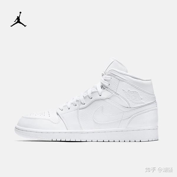 下一双鞋买nike的空军一号低帮还是买aj1的纯白色低帮匡威70s高帮或