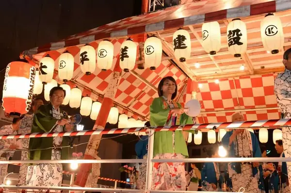 日本盂兰盆节:在祭典中上演现实版寻梦环游记