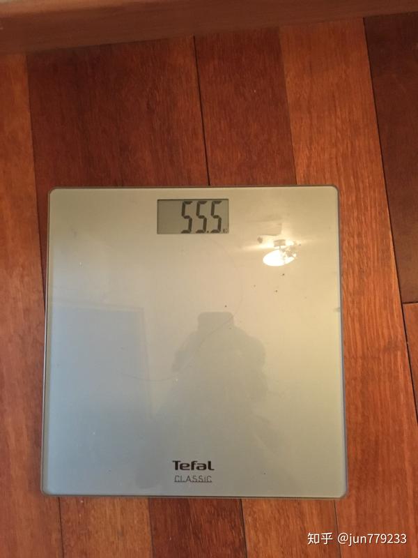 体重减轻了300克.测试结束. 总共三天减了3.7公斤.