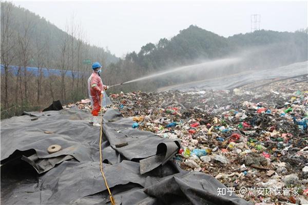 垃圾填埋场使用除臭剂去除臭气