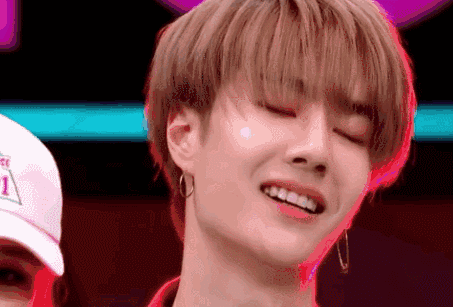 即将尝试土high风的王老师也请多多pick他,笔芯