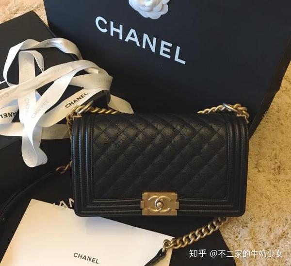 chanel leboy  经典款 超级百搭 还不过时.主要还保值.