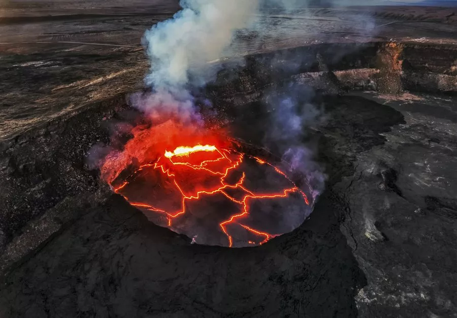 6米的火山灰将庞贝这座城市瞬间覆盖,人们甚至连逃生的机会都没有便
