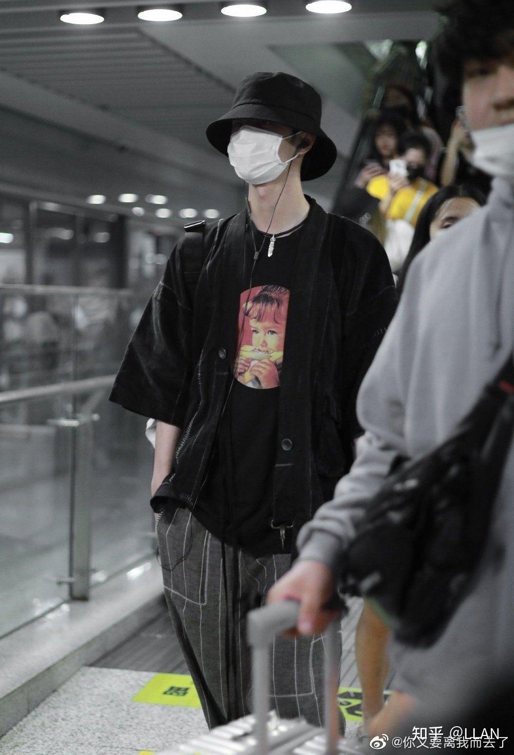 有王一博的绝美手机锁屏么?求!