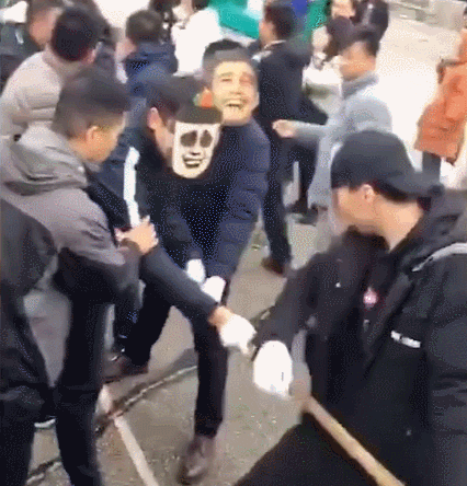 十大搞笑动图为了一口吃的连命都丢了
