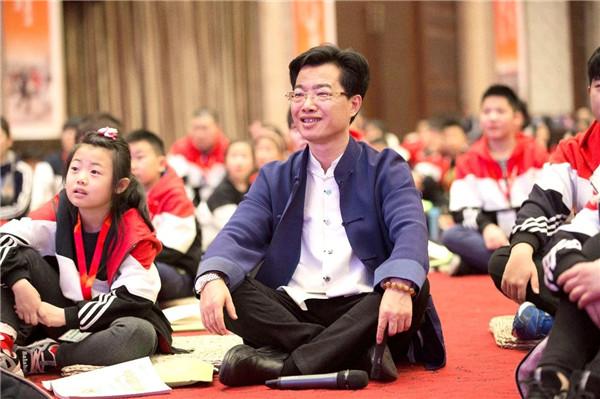 戴东老师简介中国关心下一代工作委员会理事中国教育发展联盟副主席