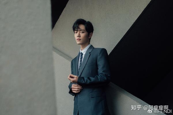 品牌依旧速度认领,讲真,肖战跟巴尔曼的适配度绝了.