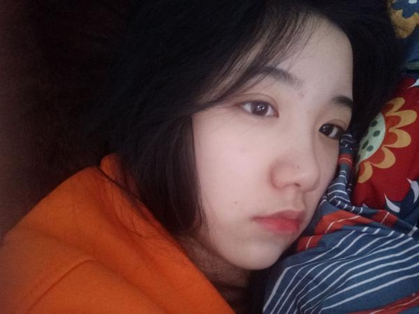 光线好所以显白嘿嘿 侧面还是好多了 所以好多照片都是找侧面的角度