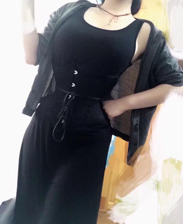 胸大怎么搭配衣服?