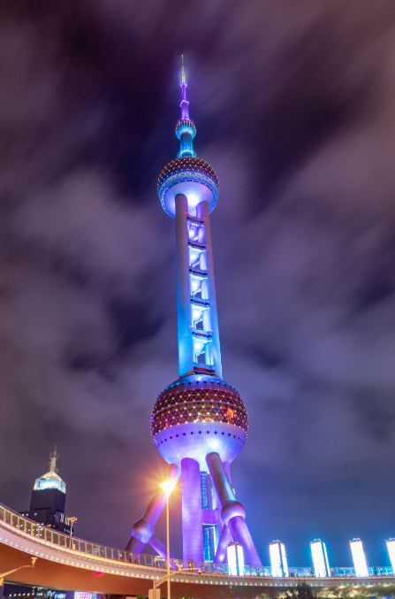 东方明珠电视塔 110起 浦东新区 俯瞰整个上海夜景 毗邻黄浦江,与外滩