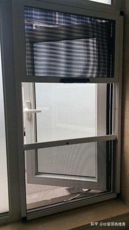 外平开窗防护适合安装两段三段上下推拉金刚网纱窗