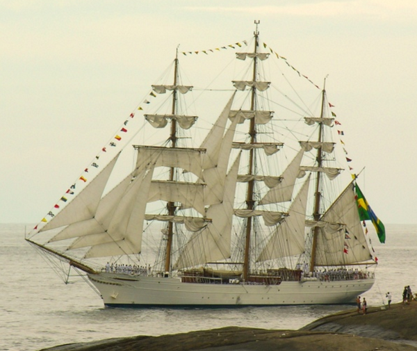 海军"破浪"号风帆训练舰设计母型小考