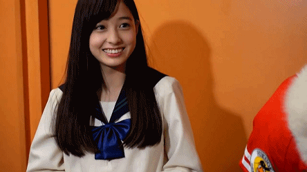 你见过最美的回眸一笑是什么样的?