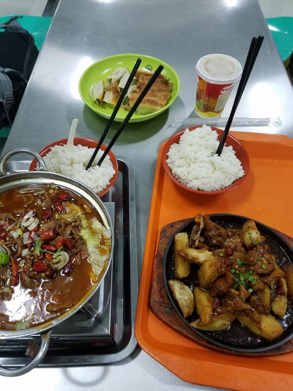 学校食堂的饭菜好吃是种怎样的体验?