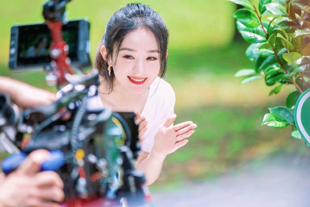 赵丽颖壁纸姐姐嘴巴笑起来是心形的你怎么舍得让她掉眼泪