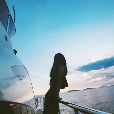 女生头像 | 倚天照海花无数,你看过最腻歪的情话是
