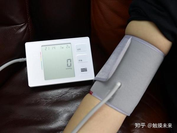 让血压监测日常化,九安电子血压计体验