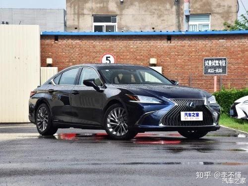 请问20+名字捷豹XEL、奔驰CLA200和雷克萨女生女生网两个欧美图片