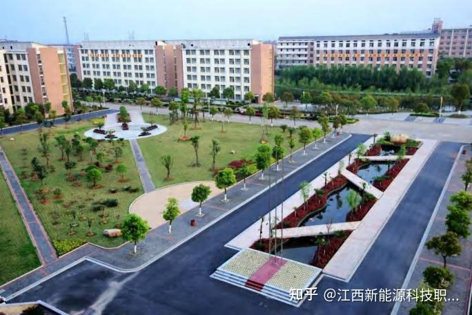 江西新能源科技职业学院2021届毕业生就业落实率位居江西省高职院校