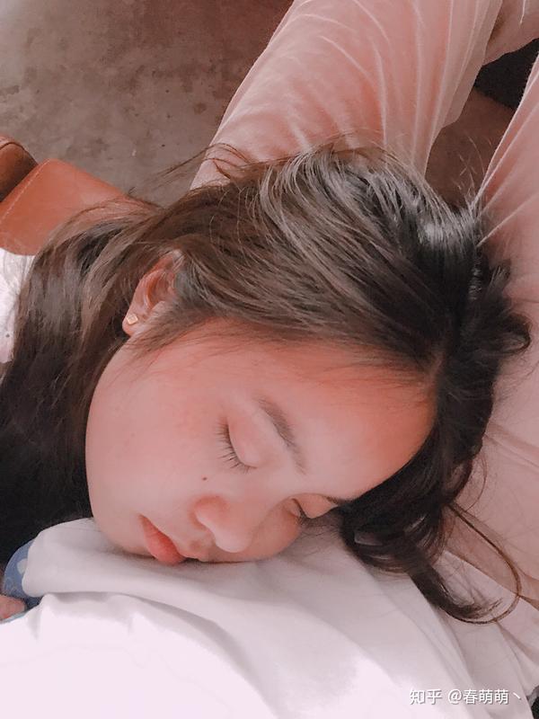 有个漂亮女朋友是什么体验?