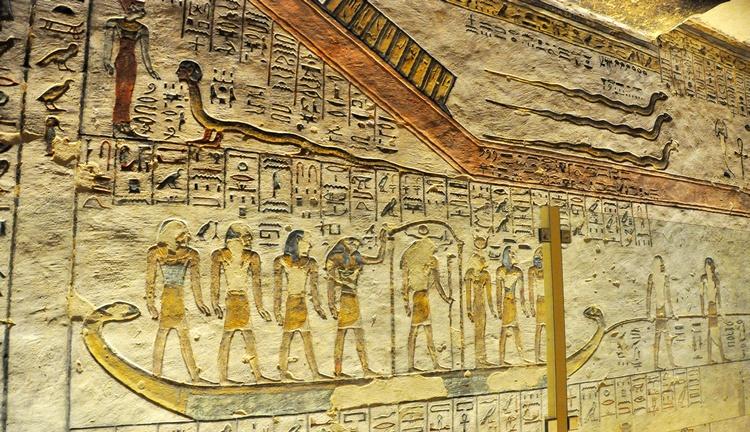 埃及帝王谷法老墓拉美西斯三世四世壁画天空女神昼夜轮回幽冥之旅300