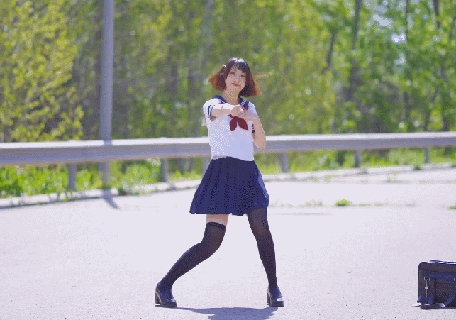 3m 大小的 gif 动图经过轻度压缩,将大小缩减到了 9.