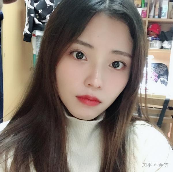 有个漂亮女朋友是什么体验?