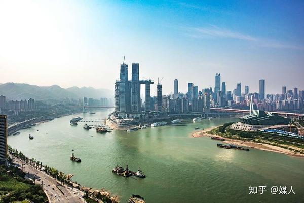 上班后,感觉时间开始步入了"飞奔模式",比重庆江河奔腾的速度更快