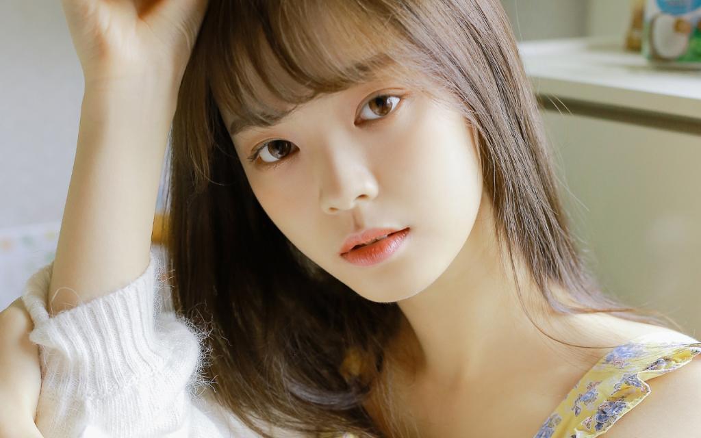 如何哄不开心的女生,3个方法,让她破涕为笑