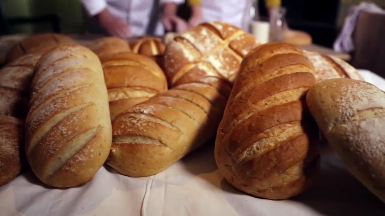 英国早期的面包为何不是白白软软胖胖的?