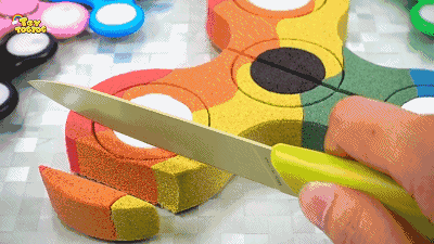 强迫症看了会尖叫的真沙雕玩具,体验灭霸响指毁灭一切