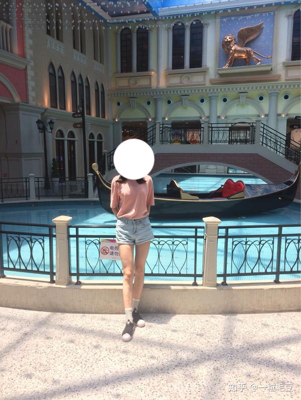 身材的原因好多人觉得她 哈哈哈哈哈哈哈这不就是我吗 发照片从来只