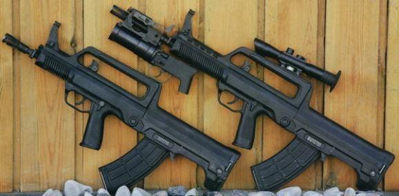 目前国内特种部队使用95改型突击步枪