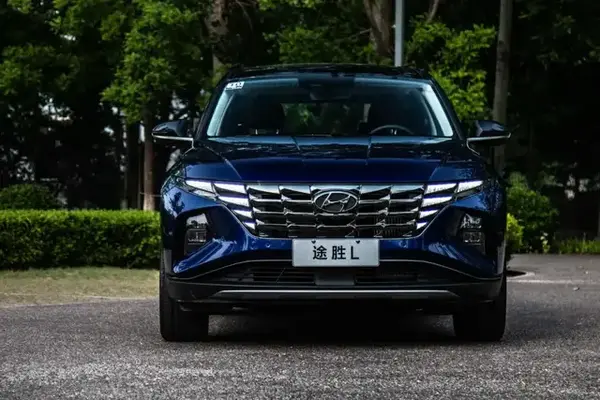 2021款北京现代途胜l 1.5t top旗舰版