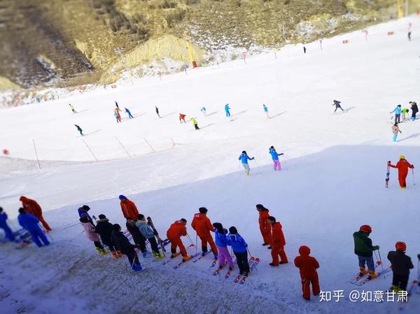 榆中兴隆山滑雪场