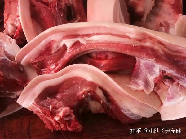 猪肉暗红色正常吗,能吃吗?