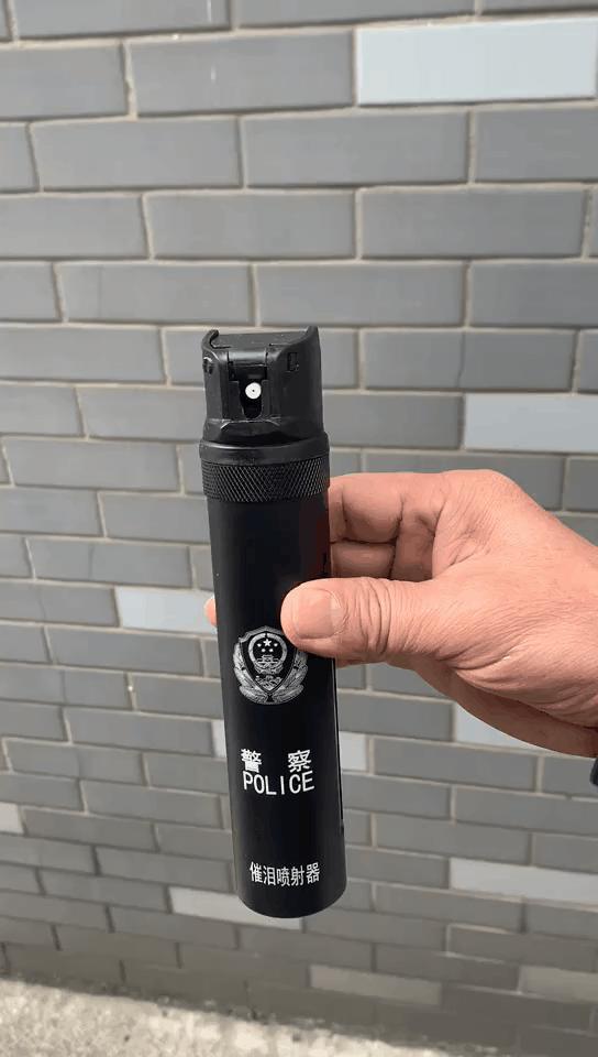 竖喷型催泪器符合《ga884-2018公安单警装备 催泪喷射器》相关标准