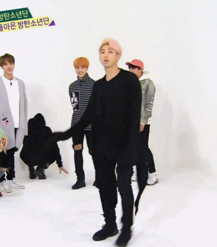 一个我最爱的人加上他这好也是防弹我家弹爹的队长里兜名叫rapmonster