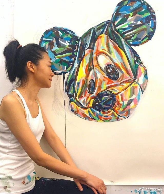 似乎是听见了内地观众心中的疑惑一般,台湾艺术家曲家瑞将十月份在