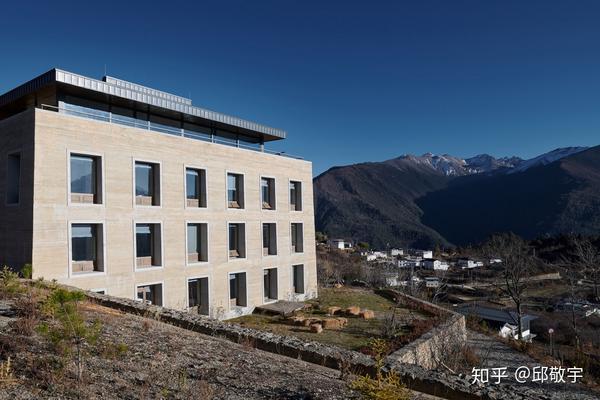梅里雪山既下山酒店云南