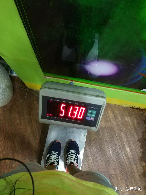 称体重100斤真实图片,100斤体重秤图片 21天减肥法之你这么好看可不能胖啊