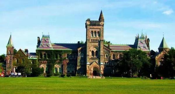 来加拿大读大学,学校还安排工作赚钱?