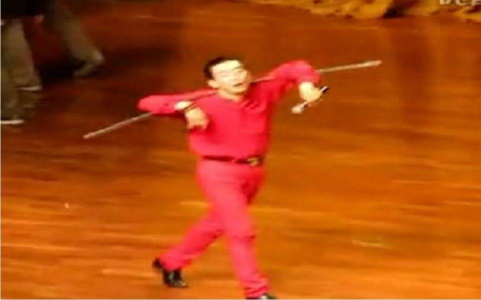 六小龄童做了什么事引来这么多的口诛笔伐?