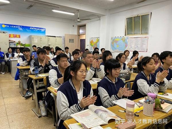 西安职业中专_贵阳清镇职业卫校是中专_职业生涯规划书前言写在a4纸什么样的中专的